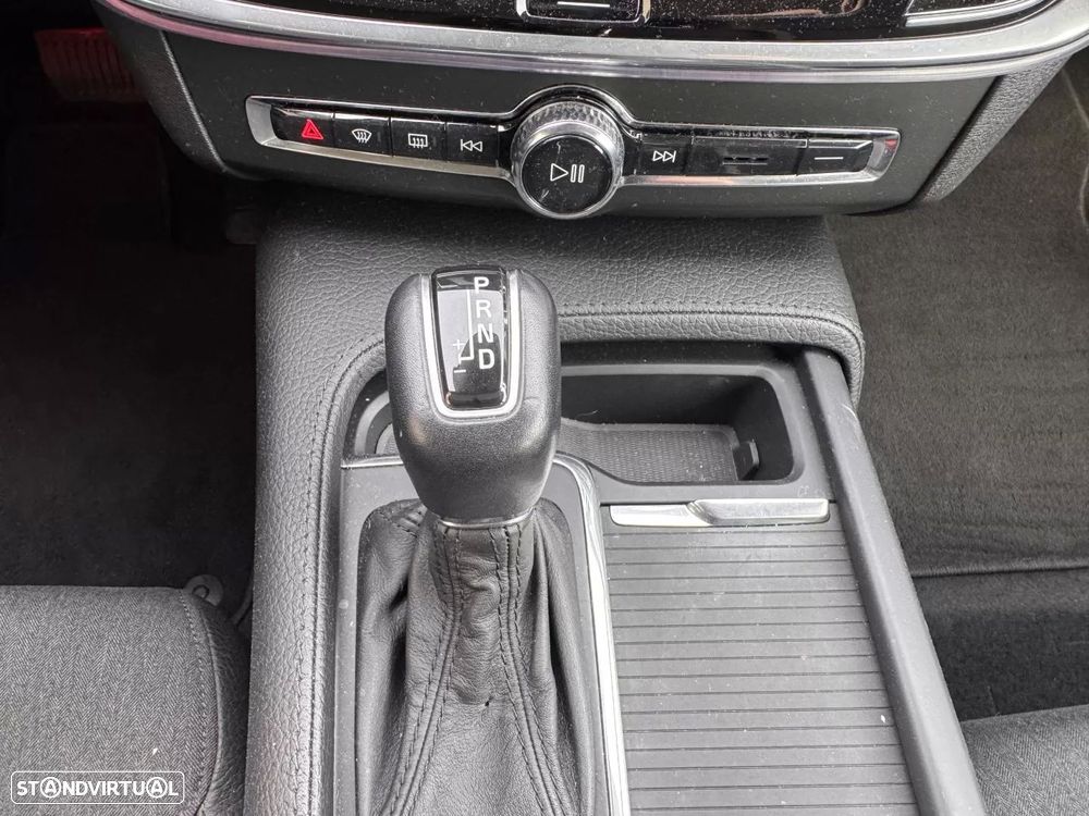 Volvo V90 D3 Geartronic Momentum - 22