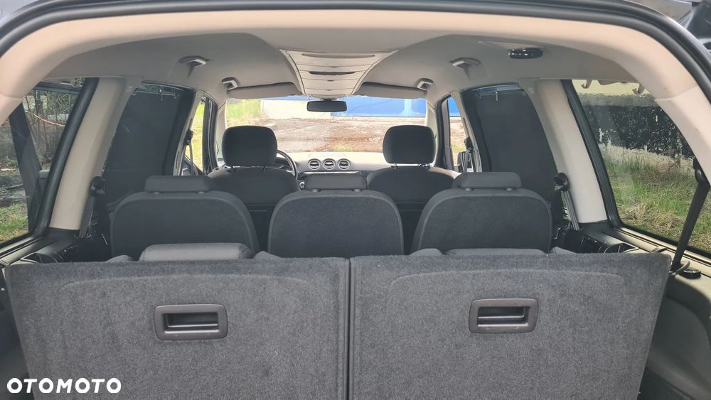 Ford Galaxy 2.0 TDCi Titanium - 11