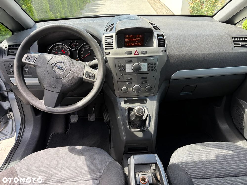 Opel Zafira 1.8 Family - 18