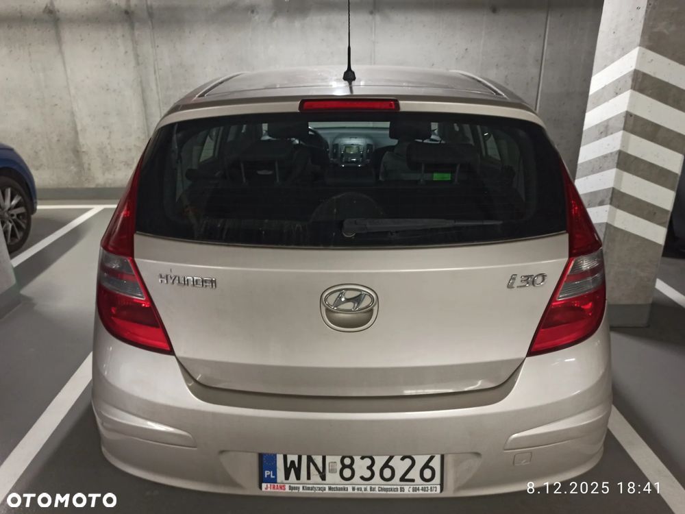 Hyundai i30 1.4 Base + - 7