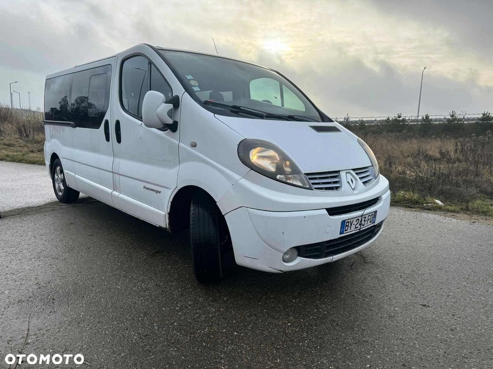Renault Trafic FAP Passenger Black Edition - 18