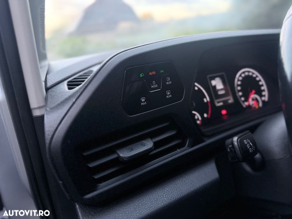 VOLKSWAGEN Caddy 2022 — imagine 18