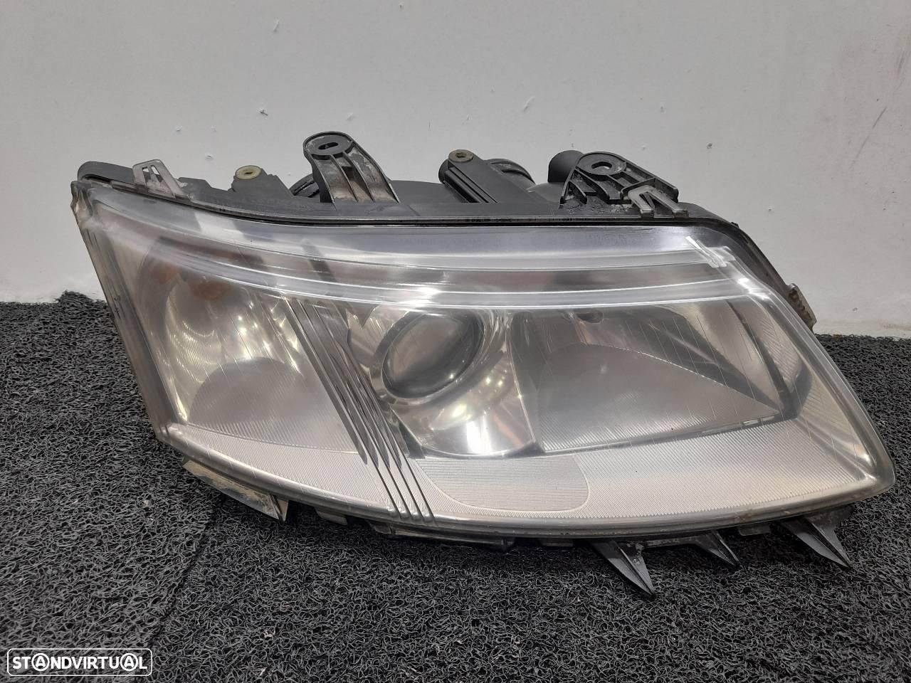 FAROL DIREITO SAAB 9-3 BERLINA - 1