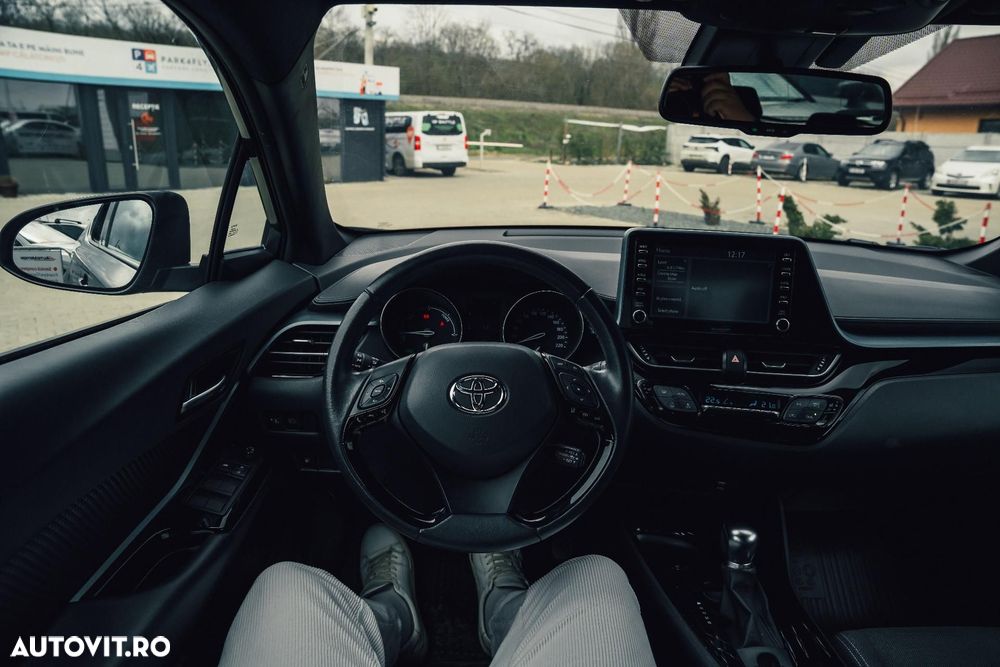 Toyota C-HR - 8