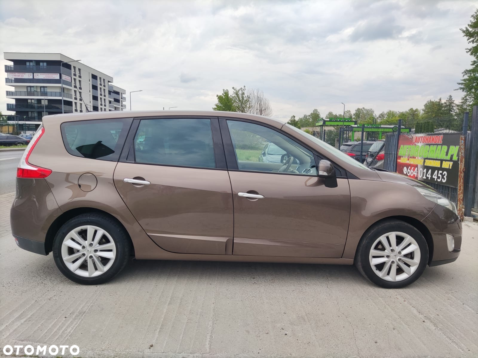 Renault Scenic 2.0 16V Bose Edition CVT - 9