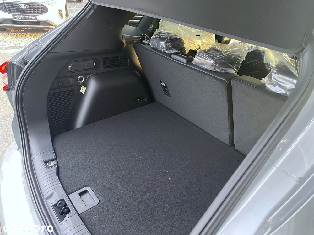 Ford Kuga 2.5 FHEV FWD ST-Line X eCVT - 10