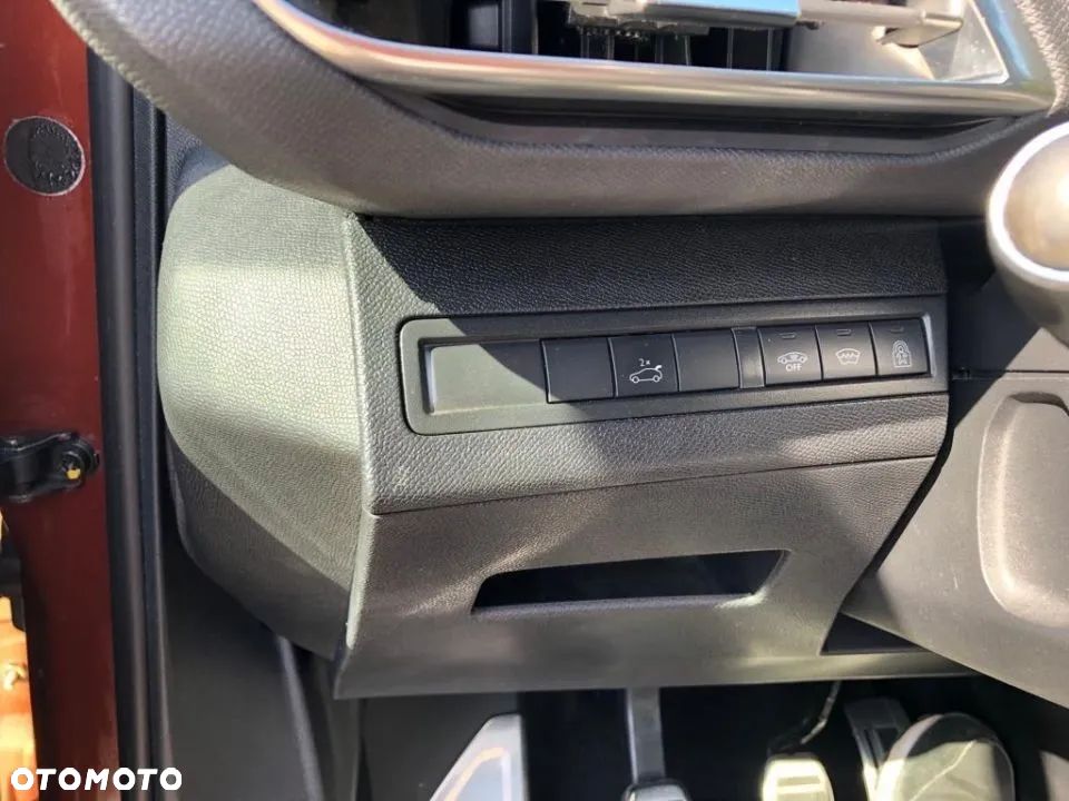 Peugeot 3008 2.0 BlueHDi Allure S&S - 18