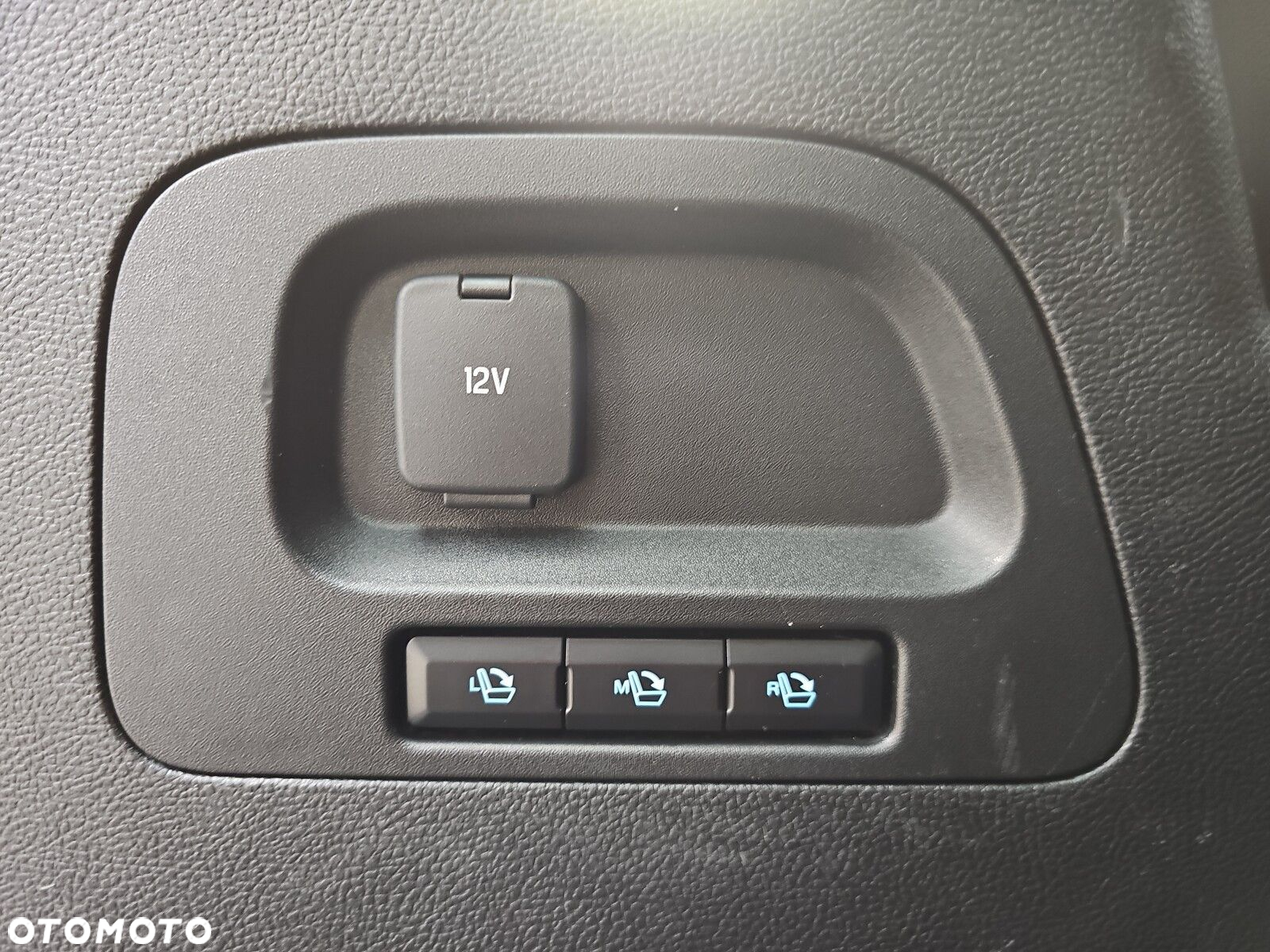 Ford S-Max - 31