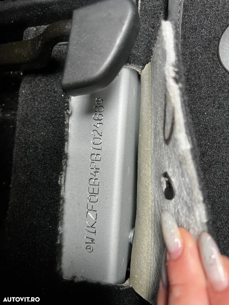 Mercedes-Benz E 220 d MHEV Aut. - 9