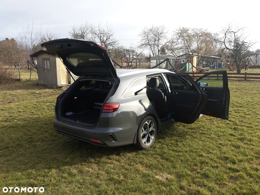 Kia Ceed 1.4 T-GDI L Business Line Plus DCT - 13