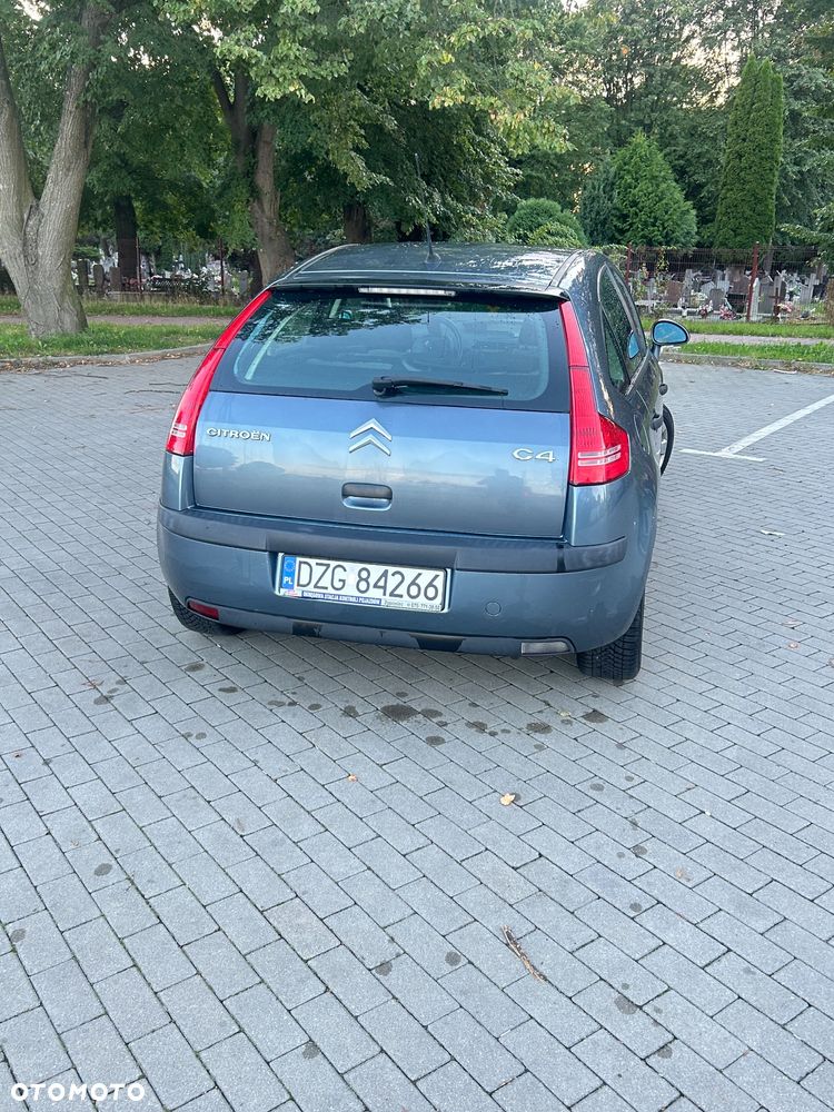 Citroën C4 1.6 16V Magic - 3