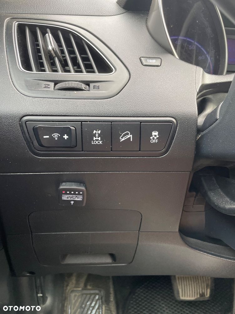 Hyundai ix35 2.0 4WD Automatik Premium - 8