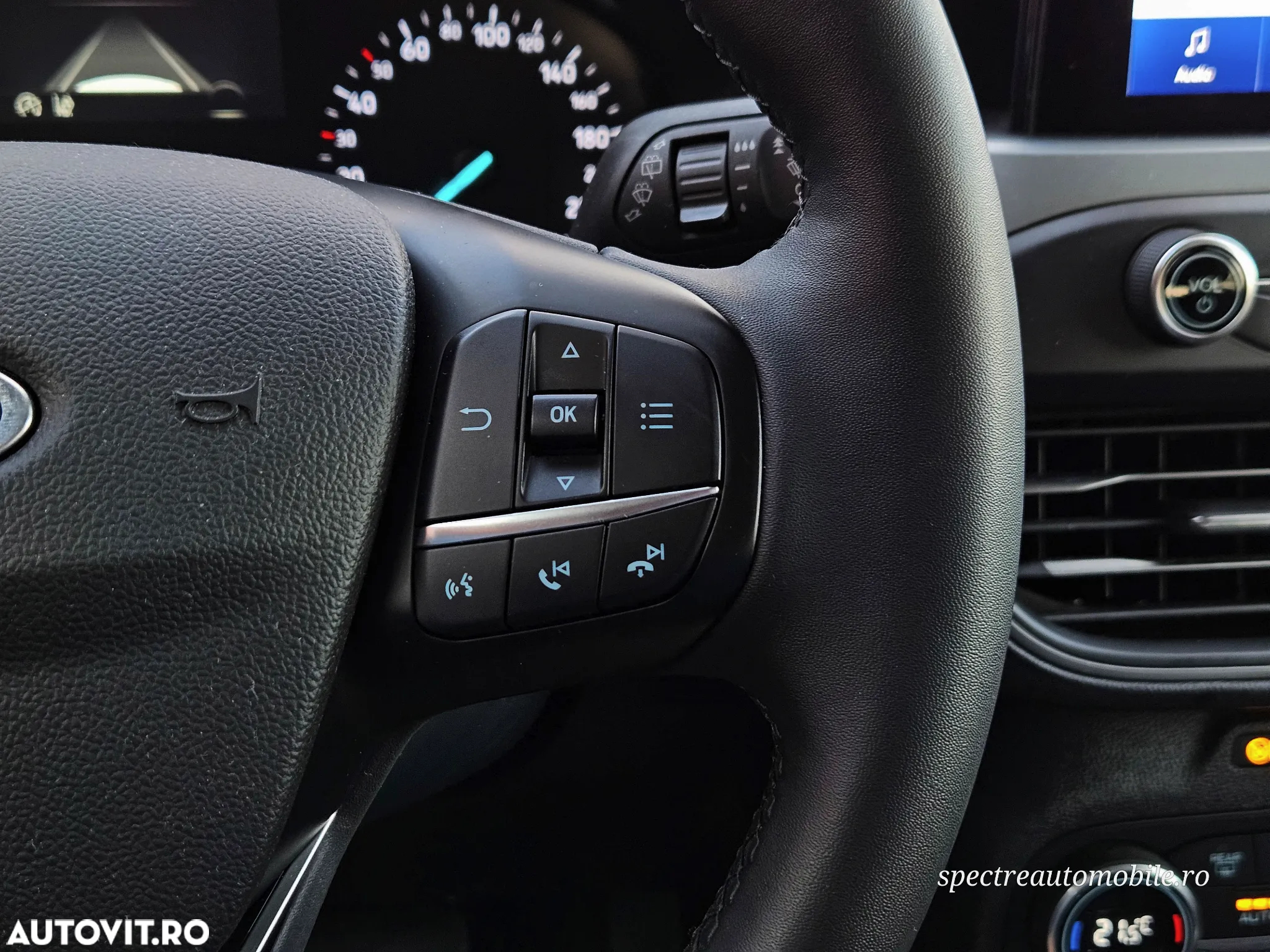 Ford Focus 1.5 EcoBlue Start-Stopp-System Aut. TITANIUM - 19