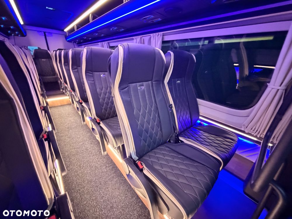 Mercedes-Benz Sprinter 519 - 9
