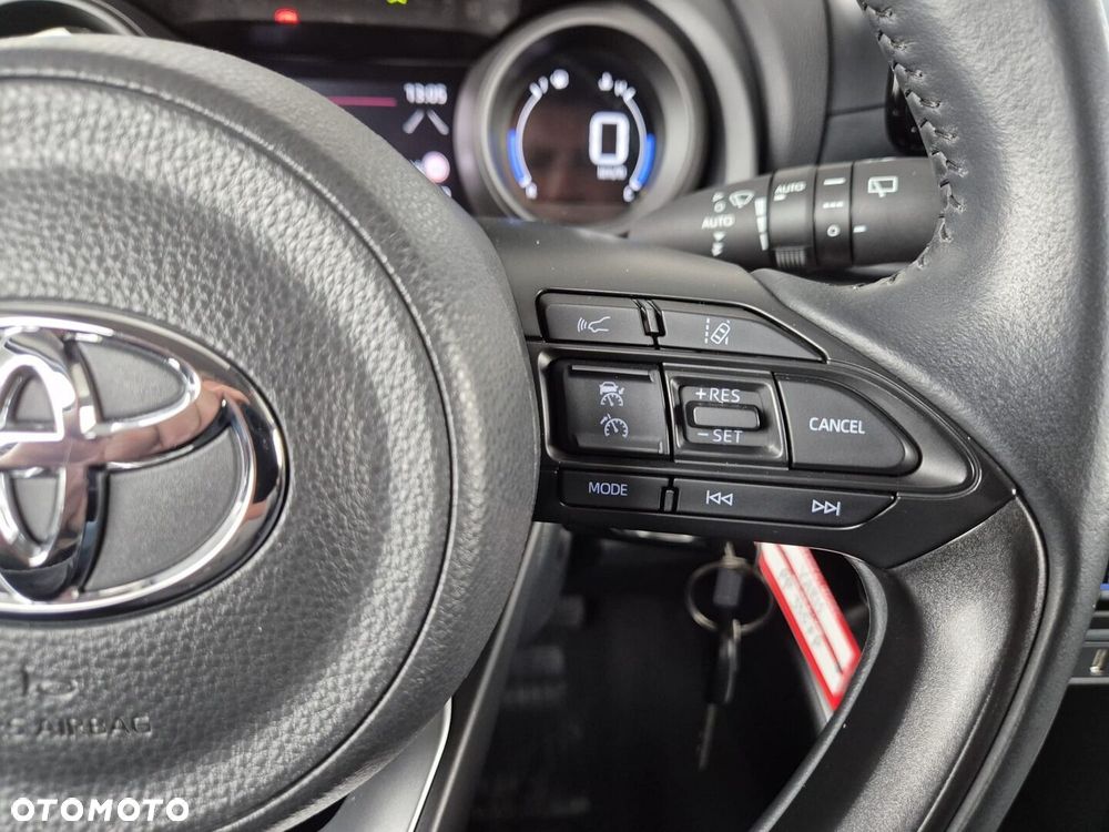 Toyota Yaris - 18