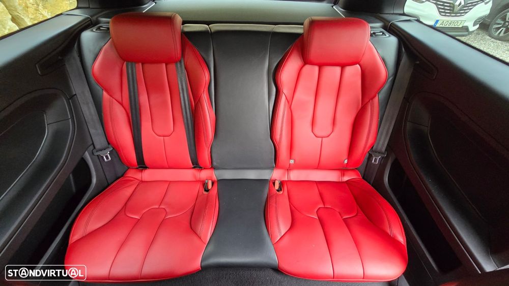 Land Rover Range Rover Evoque 2.2 SD4 Prestige Auto - 41