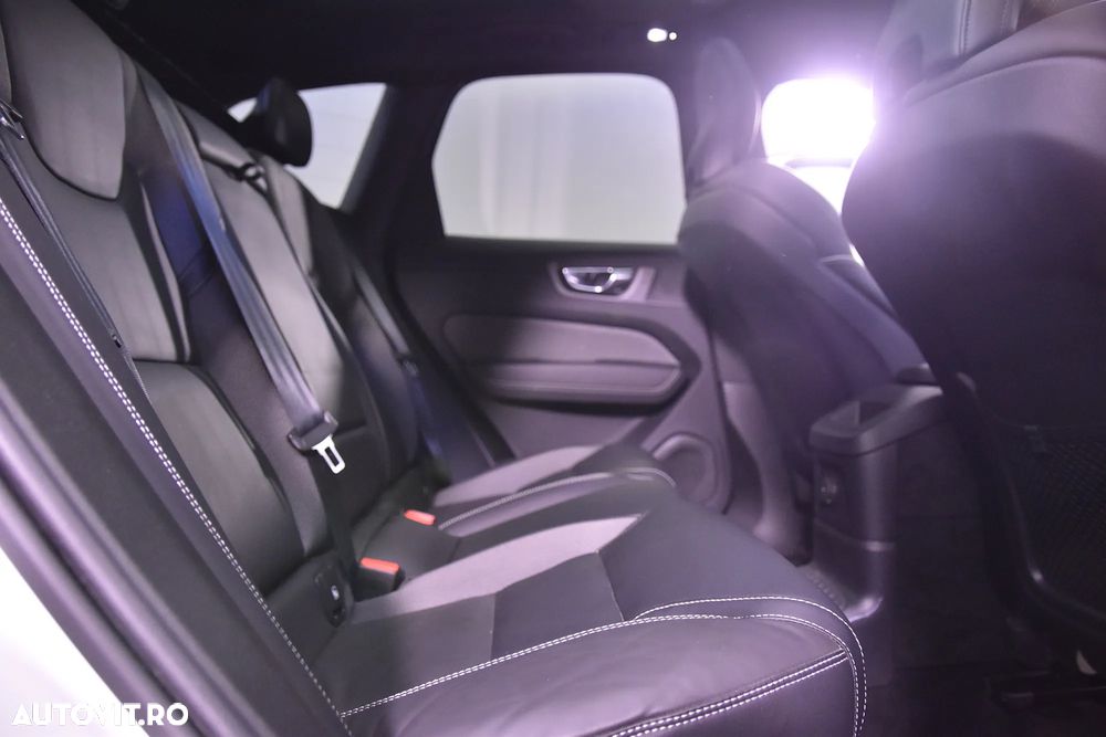 Volvo XC 60 - 12