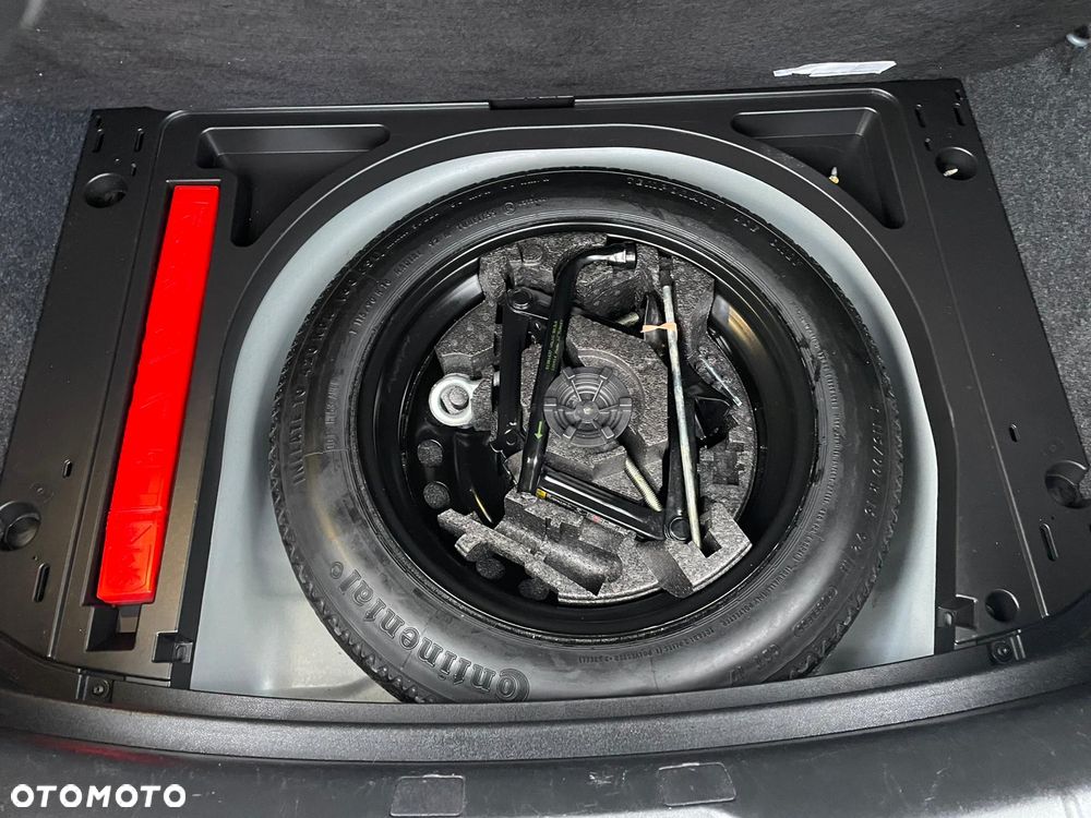 Volvo V40 D2 Summum - 17