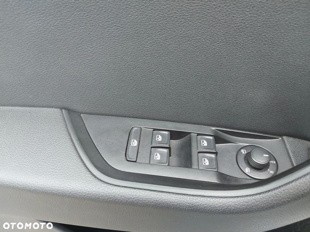 Skoda Superb 2.0 TDI Ambition - 14