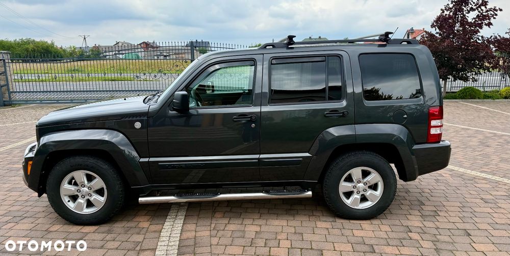 Jeep Liberty - 4