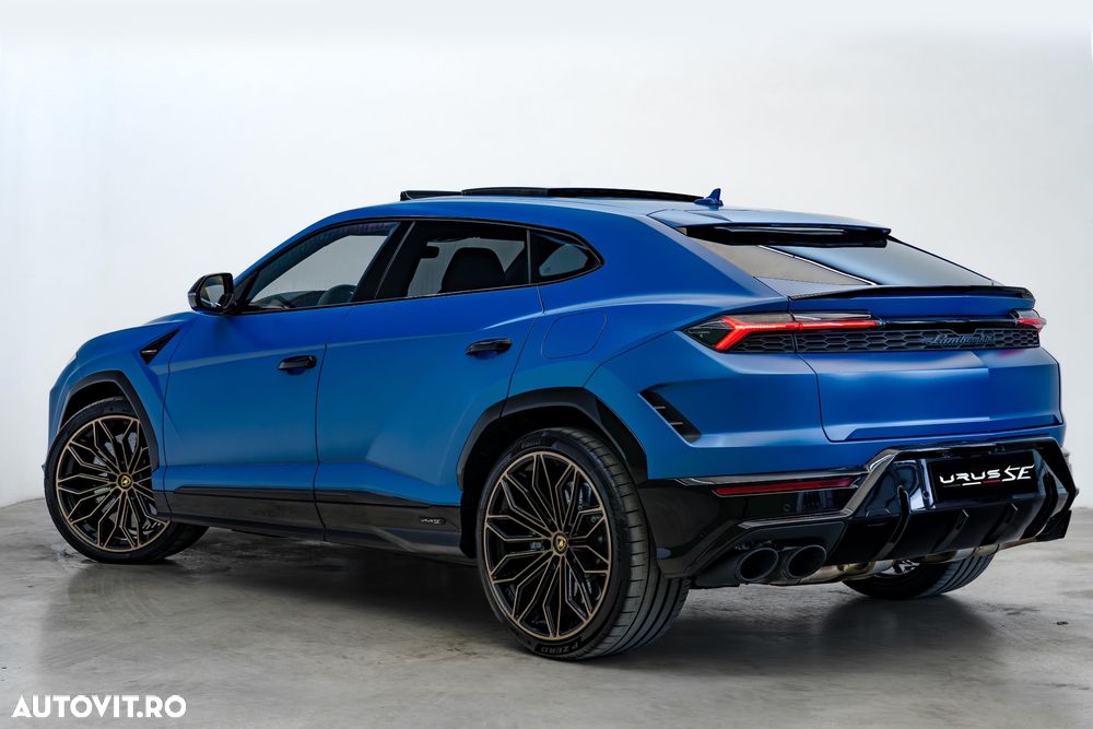 Lamborghini URUS Standard - 30