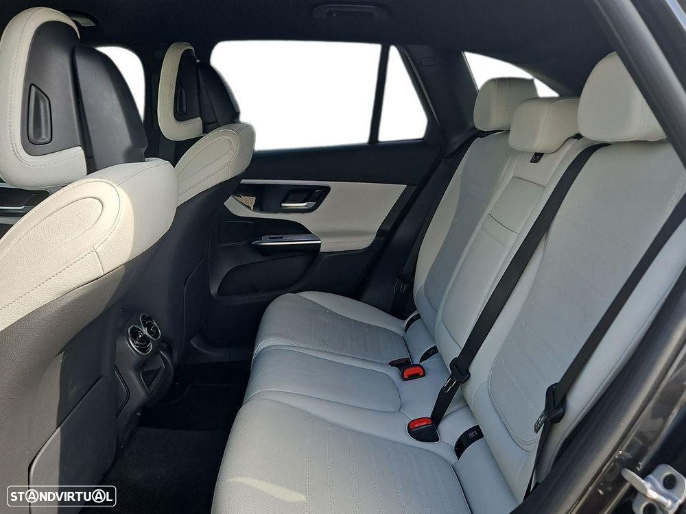 Mercedes-Benz GLC 300 d 4Matic 9G-TRONIC Edition AMG Line - 16