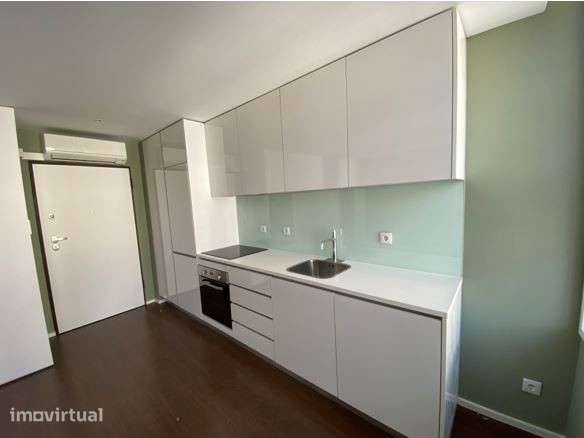 Apartamento T0 - Centro Histórico de Guimarães - Grande imagem: 3/17
