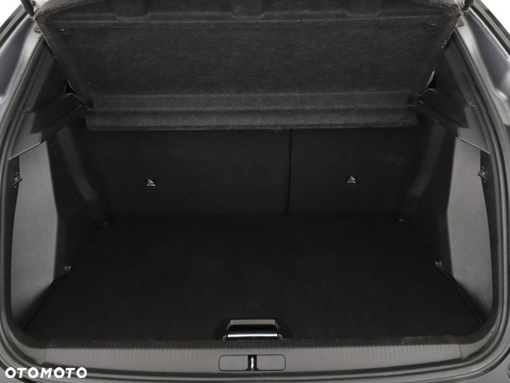 Peugeot 2008 1.5 BlueHDi Allure Pack S&S EAT8 - 20