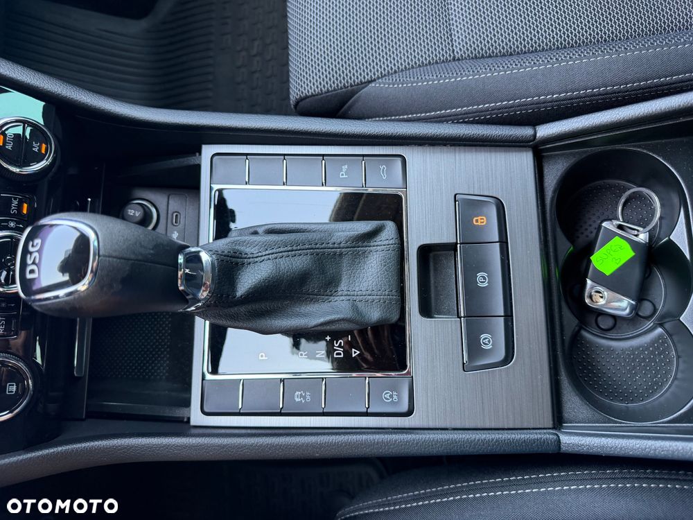 Skoda Superb 2.0 TSI DSG Style - 21