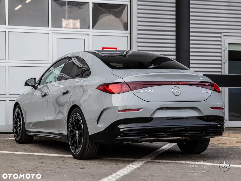 Mercedes-Benz CLA 220 mHEV 4-Matic 8G-DCT - 4