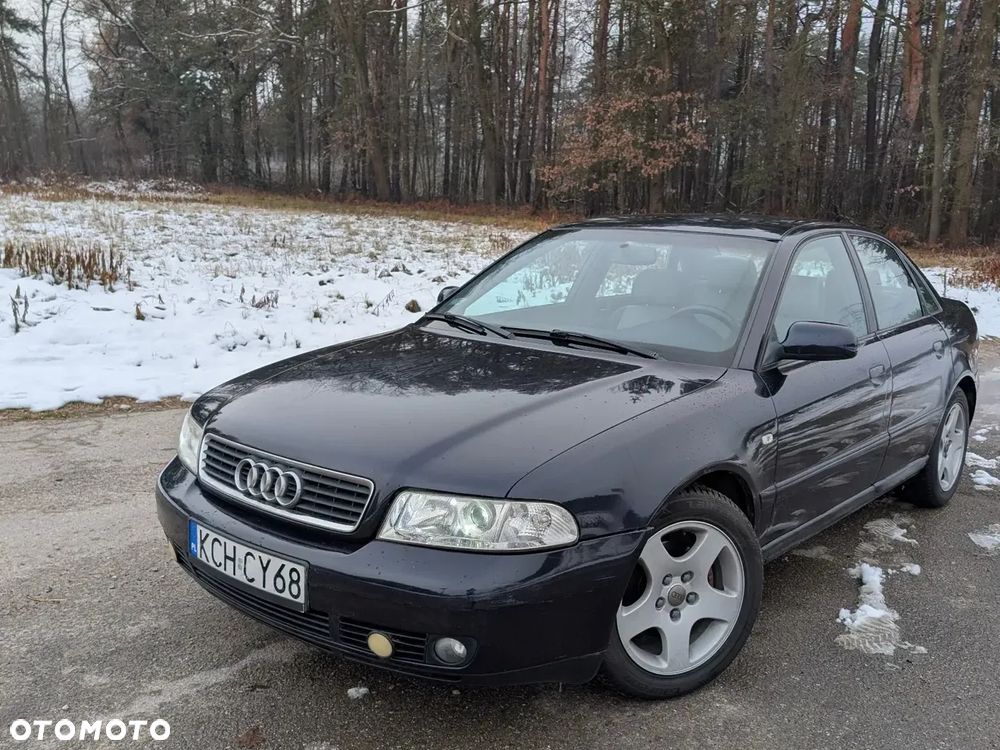 Audi A4 Limousine - 1