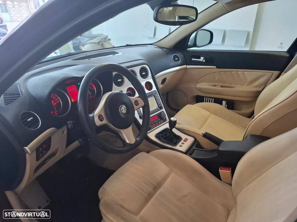 Alfa Romeo 159 Sportwagon 1.9 JTDm 16V - 7