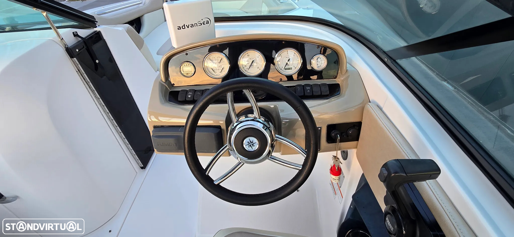 Regal 2520 fastdeck - 5