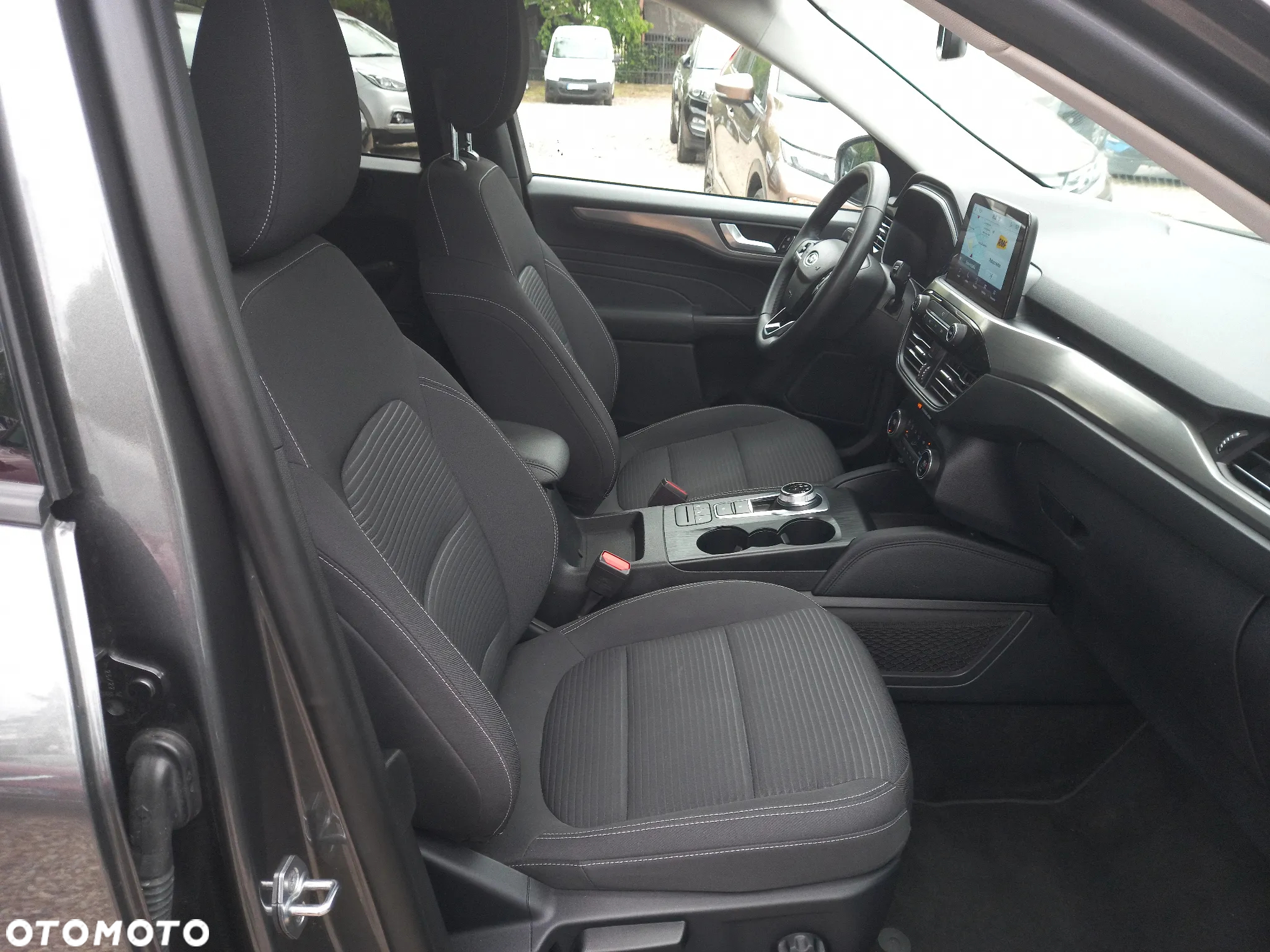Ford Kuga - 22