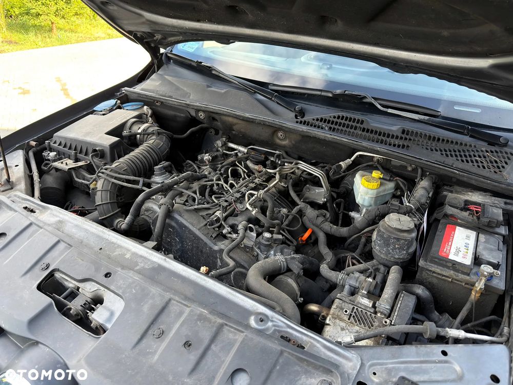 Volkswagen Amarok 2.0 TDI BMT Trendline - 14