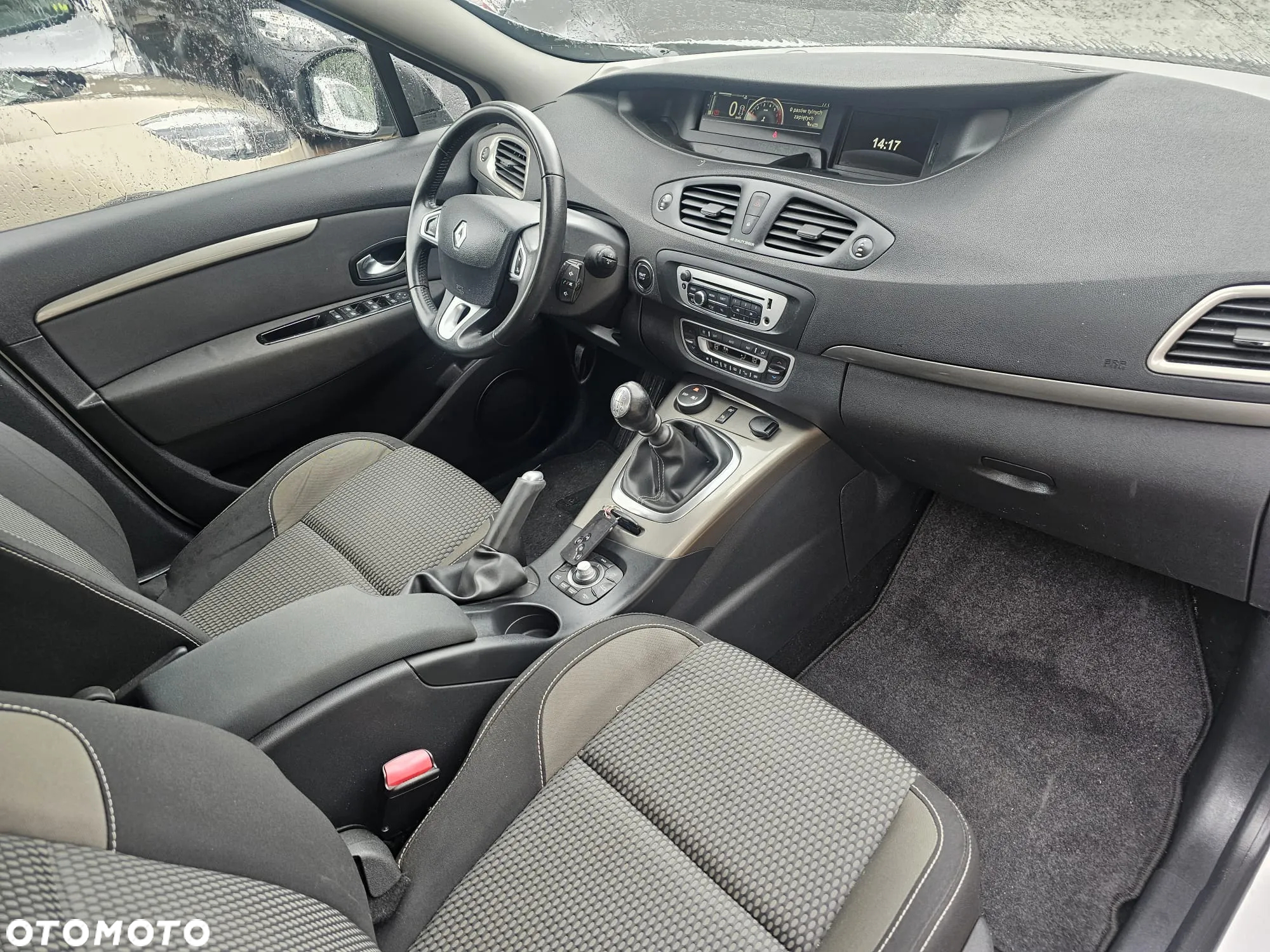 Renault Scenic - 30