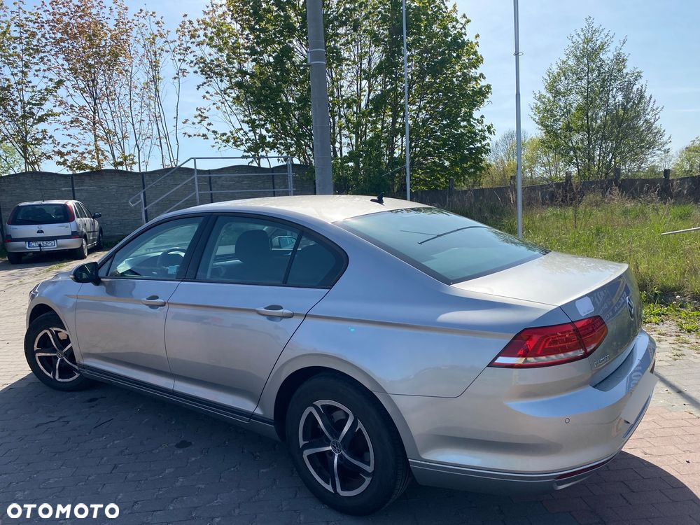 Volkswagen Passat 1.6 TDI BMT City - 6