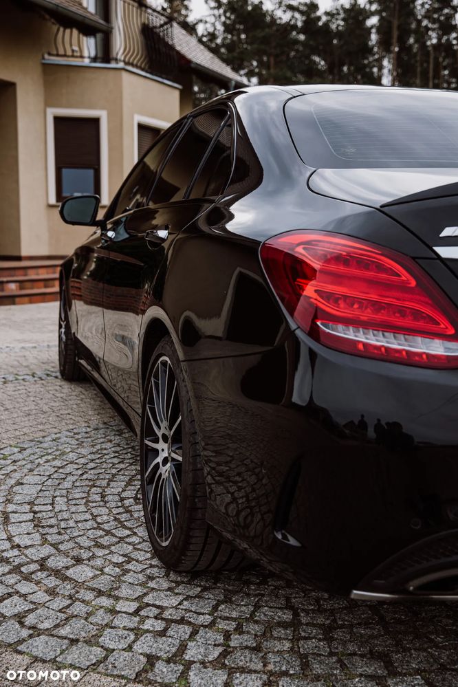 Mercedes-Benz Klasa C AMG 43 4-Matic - 17