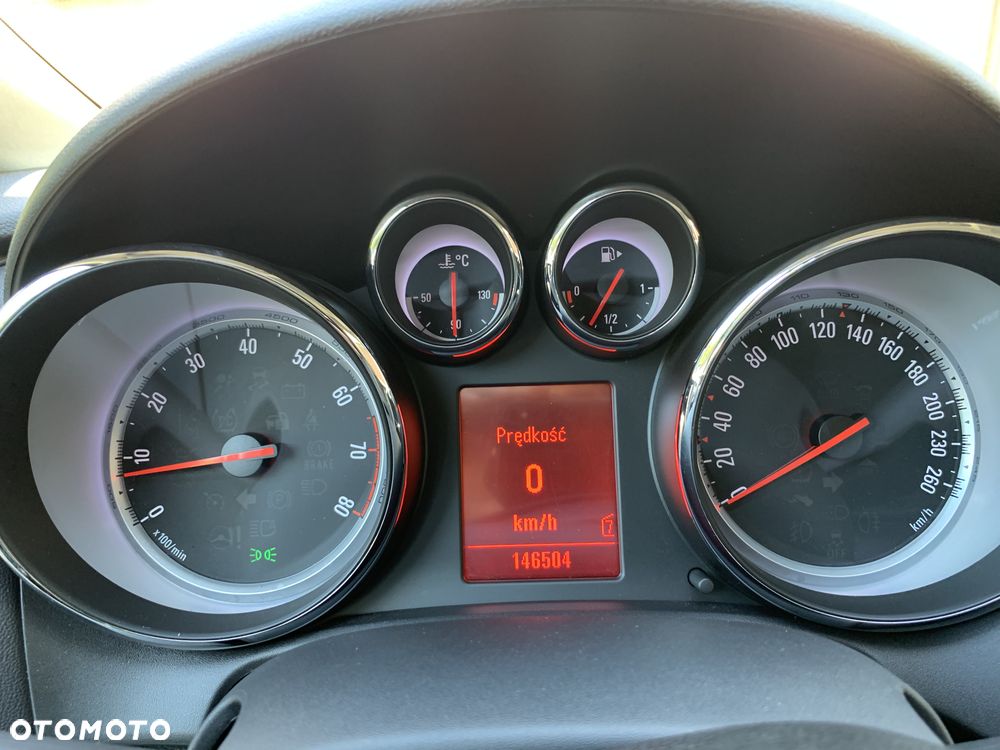 Opel Astra 1.4 Turbo - 9