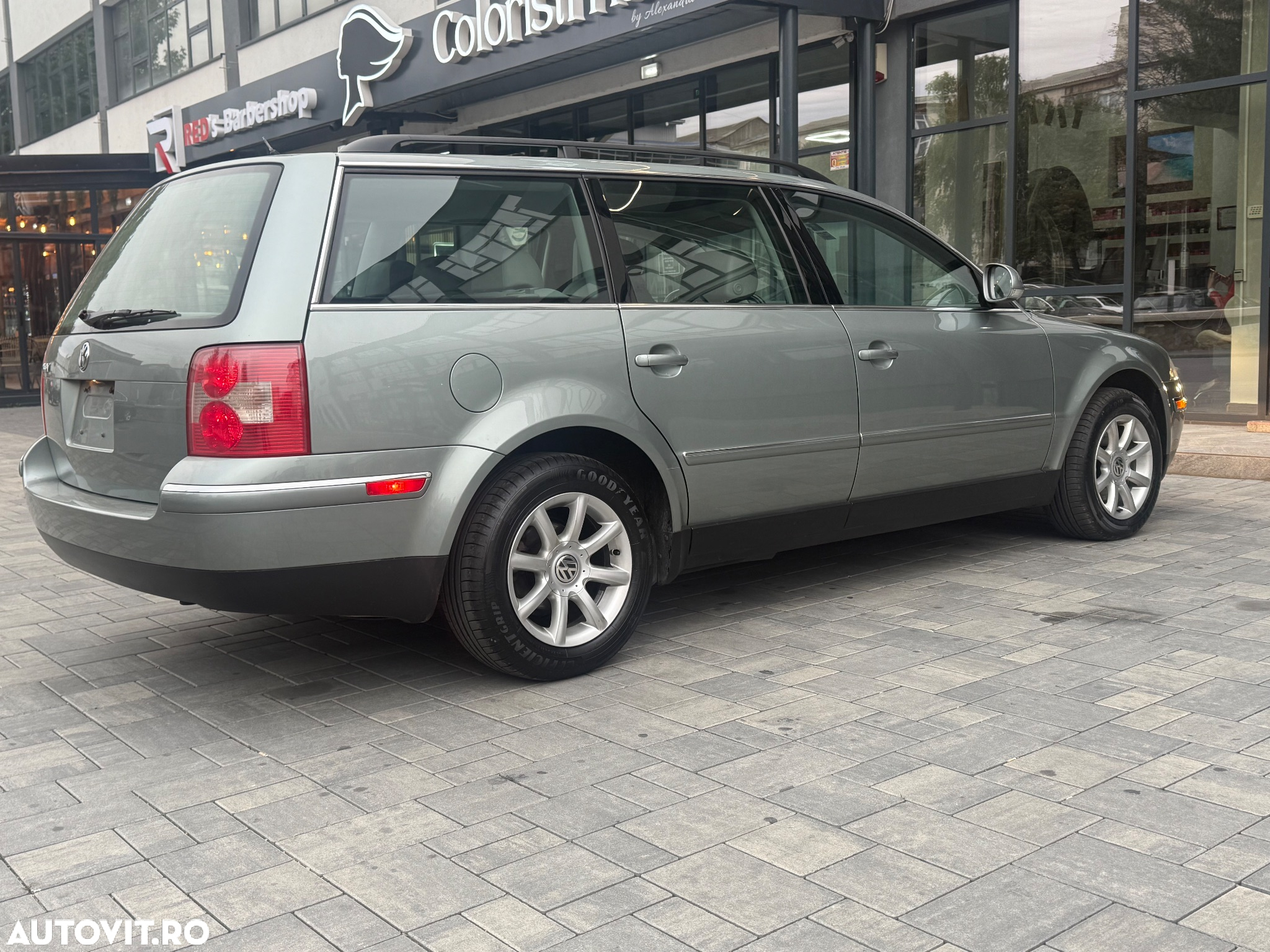 Volkswagen Passat - 18