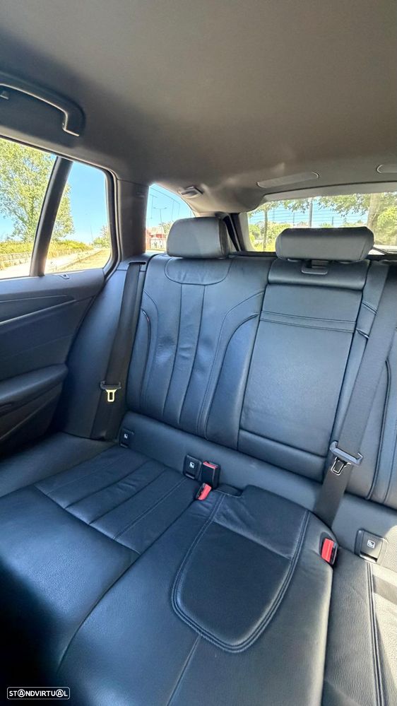 BMW 530 e Pack Desportivo M - 16