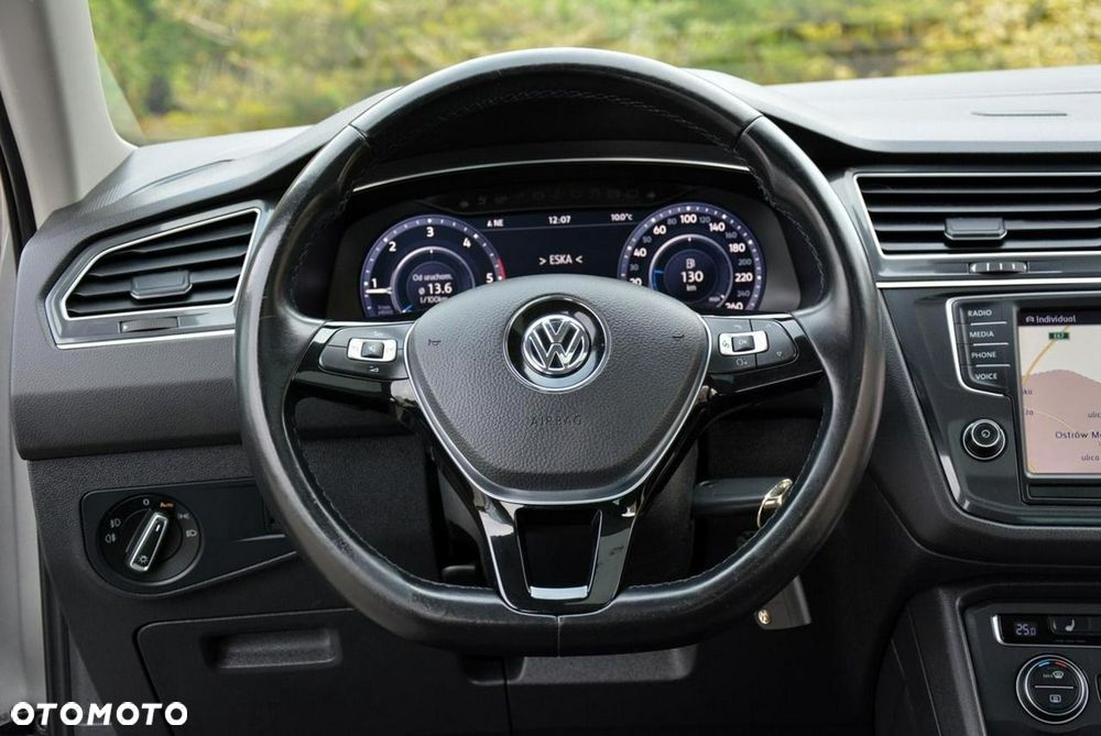 Volkswagen Tiguan - 21