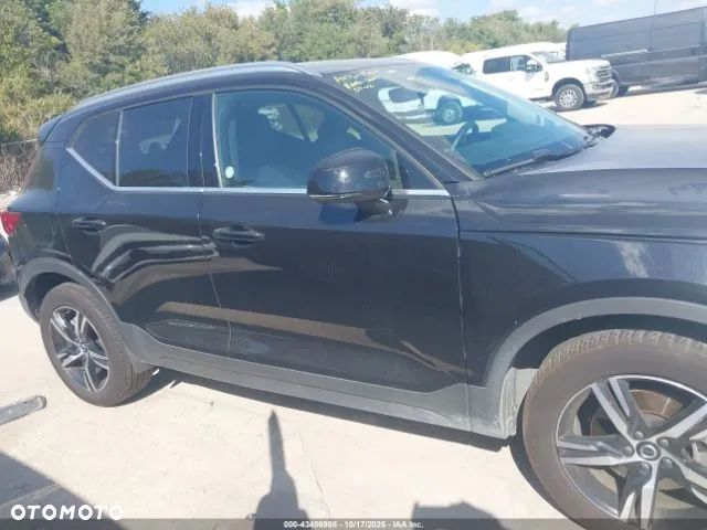 Volvo XC 40 - 4