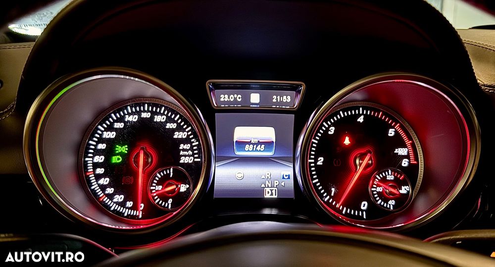 Mercedes-Benz GLS - 37