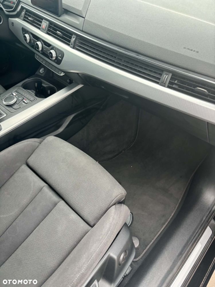 Audi A4 Avant 2.0 TDI ultra S tronic - 9