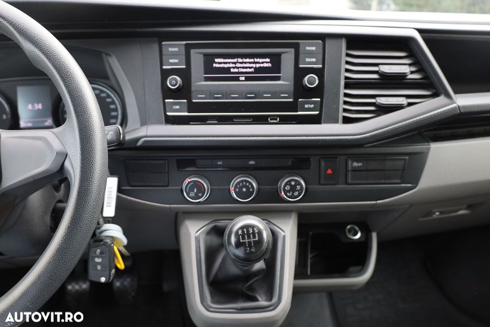 Volkswagen Transporter - 12