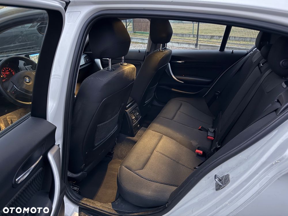 BMW Seria 1 116i - 21