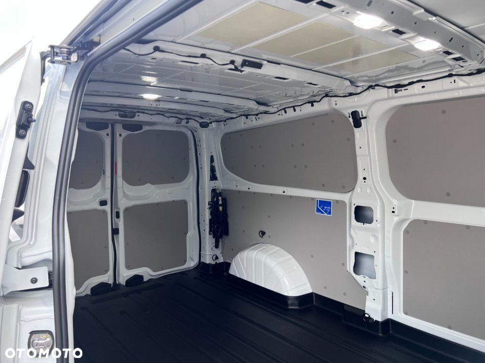 Ford Transit Custom - 8