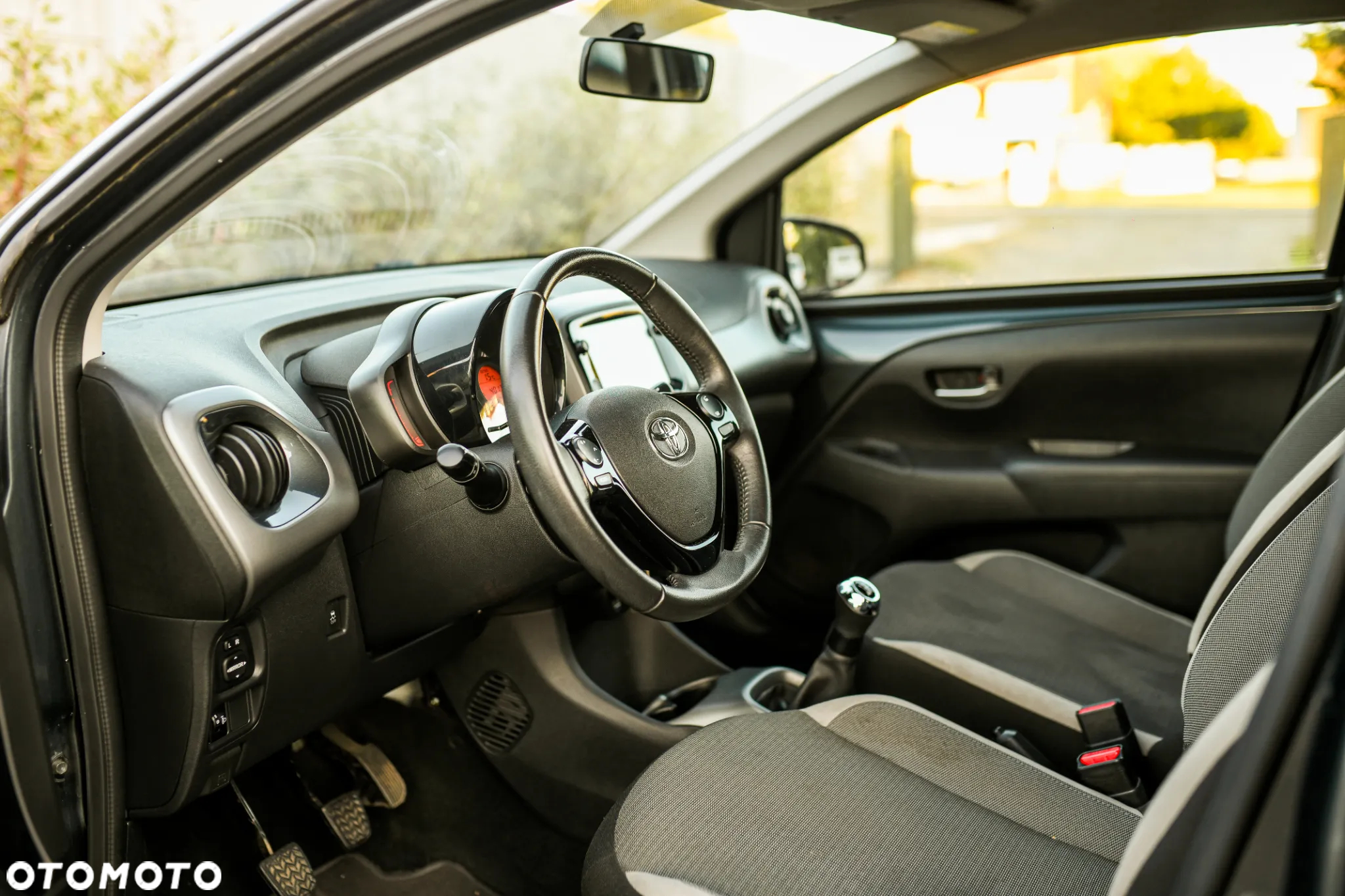 Toyota Aygo x - 28