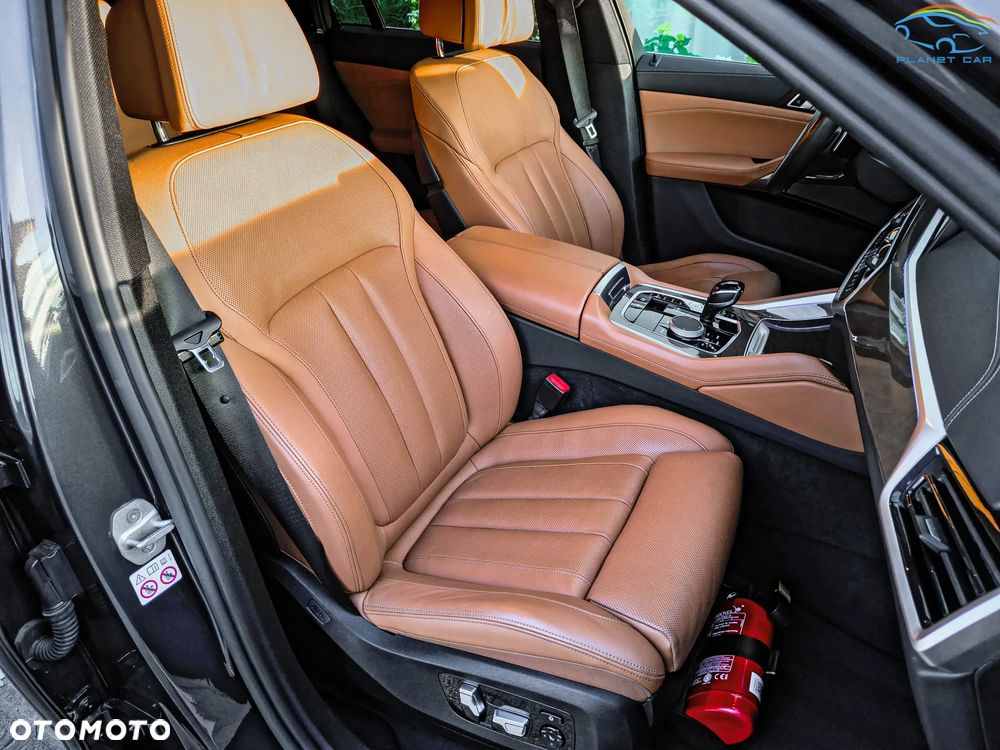 BMW X6 xDrive40d - 23